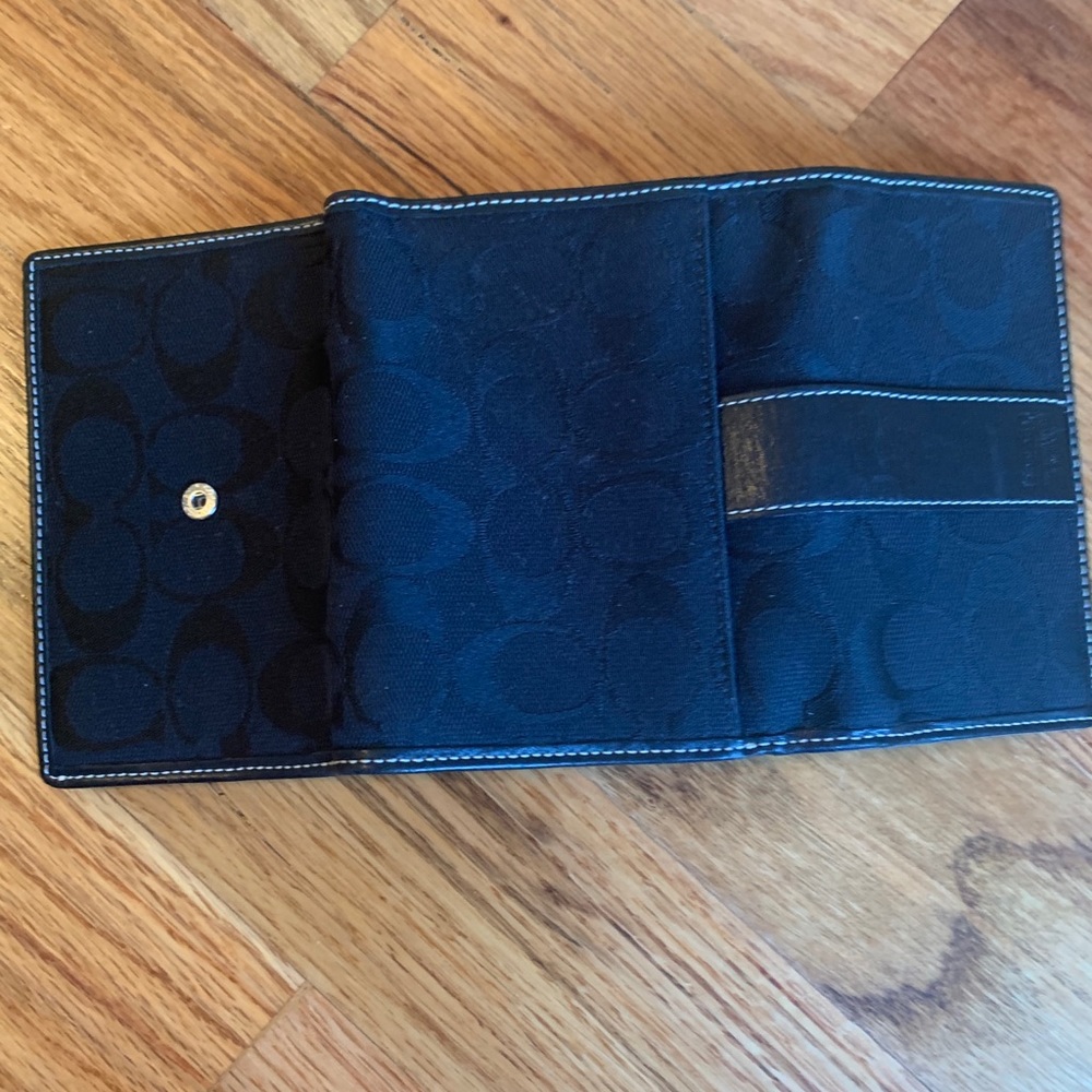 Coach Wallet - Picture 3 of 6